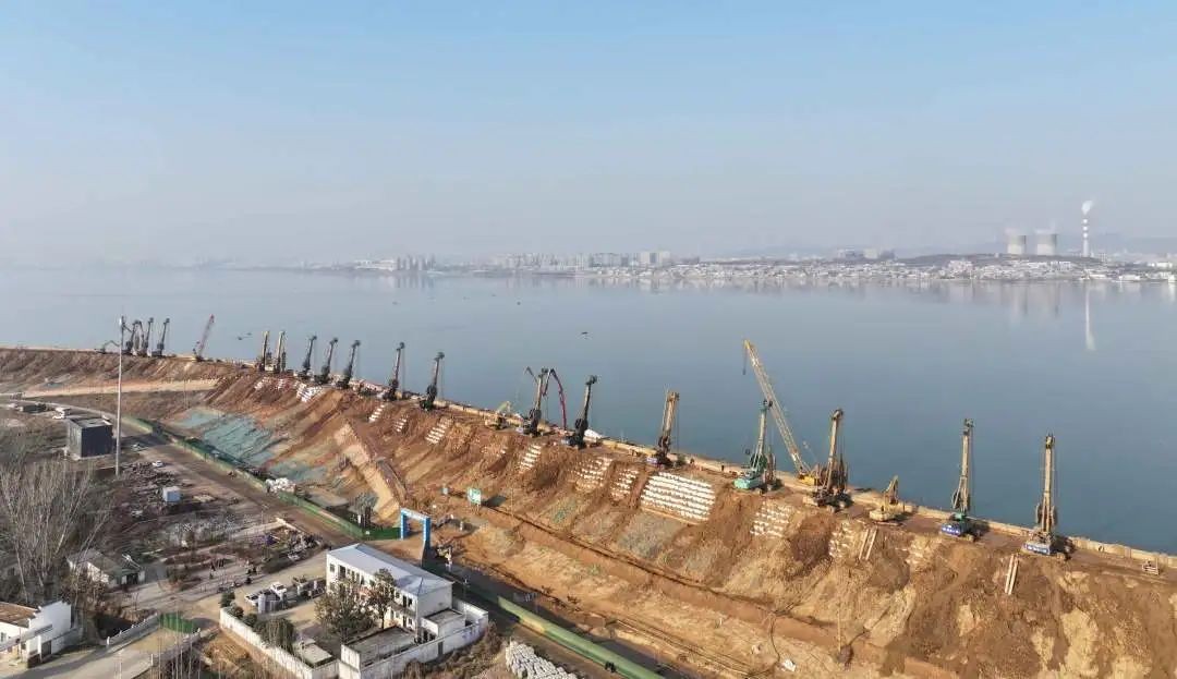 金泰SG系列抓斗主导白龟山水库除险加固工程，设备占比高达85%